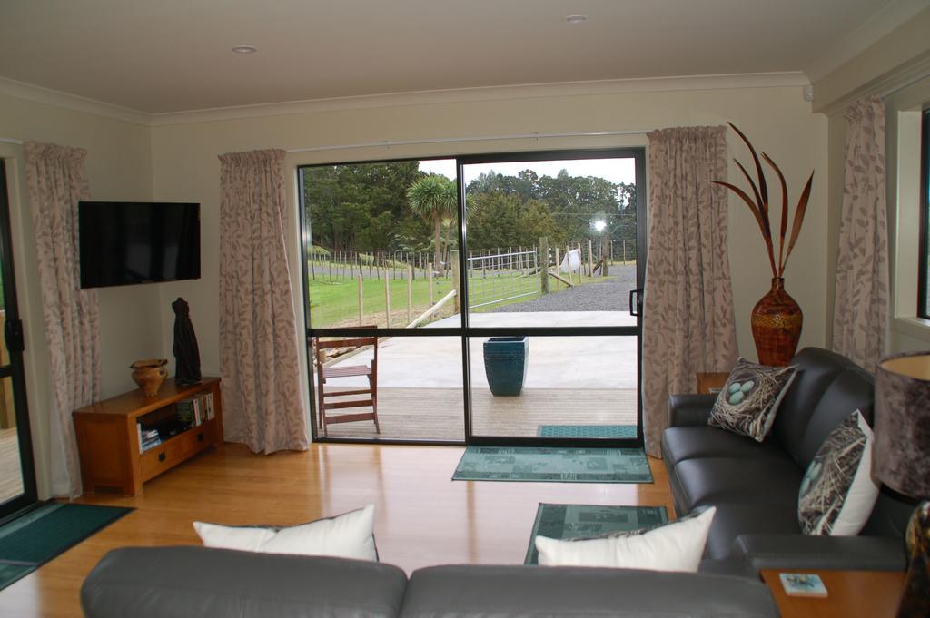 Kohinui Glade Holiday Cottage Parua Bay Esterno foto